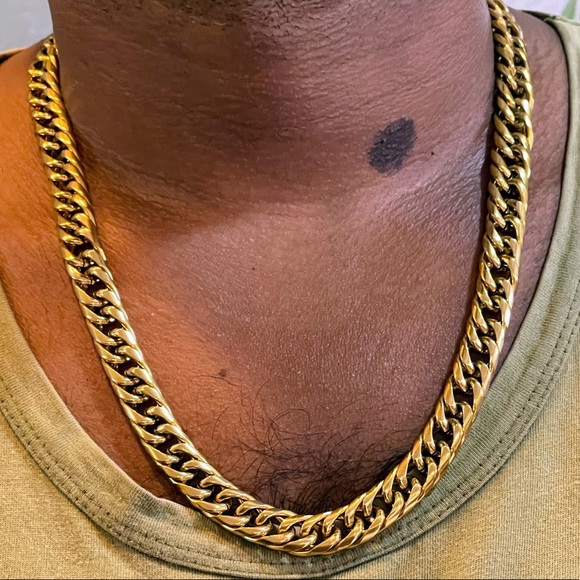 Stainless steel thick golden chain - Picture 4 of 5